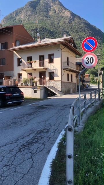 La Casa Del Cuore Apartman Fenis Kültér fotó
