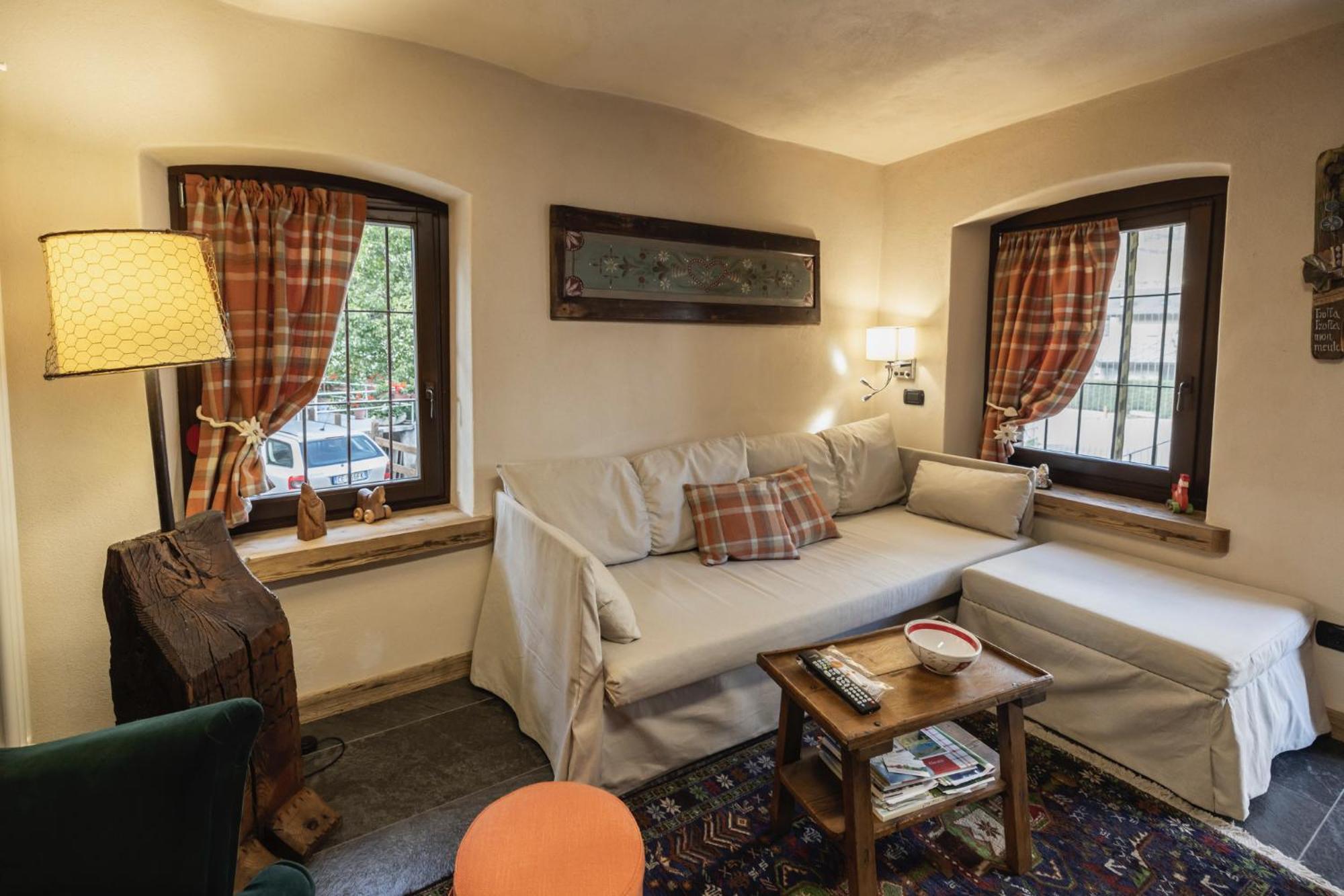 La Casa Del Cuore Apartman Fenis Kültér fotó