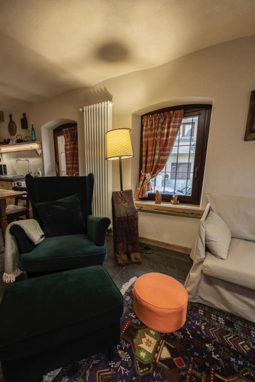 La Casa Del Cuore Apartman Fenis Kültér fotó
